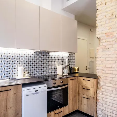 アパート Charming And Comfortable With Inviting Atmosphere *