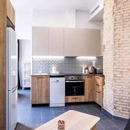 Charming And Comfortable With Inviting Atmosphere Apartamento *