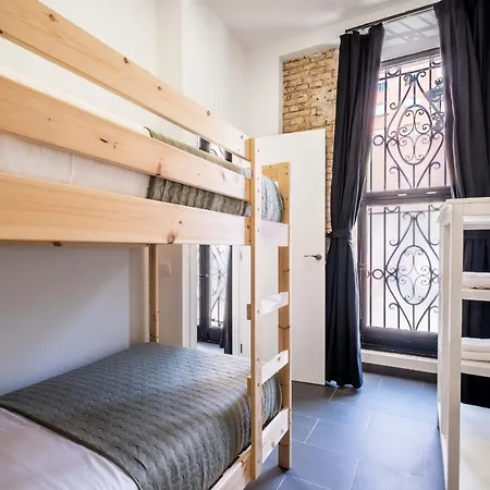Charming And Comfortable With Inviting Atmosphere Апартаменты Валенсия