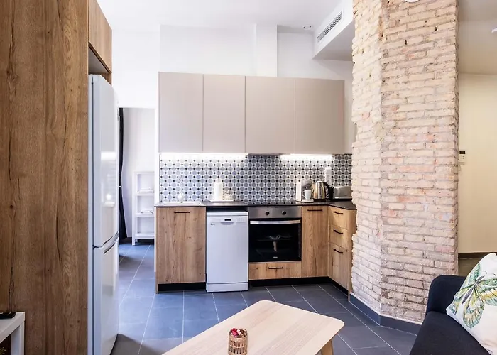 Charming And Comfortable With Inviting Atmosphere Apartman *