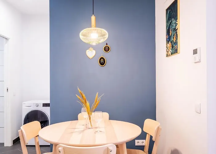 Charming And Comfortable With Inviting Atmosphere Apartman Valencia