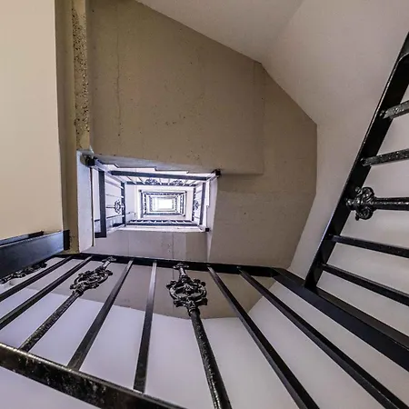 Charming And Comfortable With Inviting Atmosphere Appartement