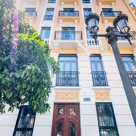 Appartement Charming And Comfortable With Inviting Atmosphere *