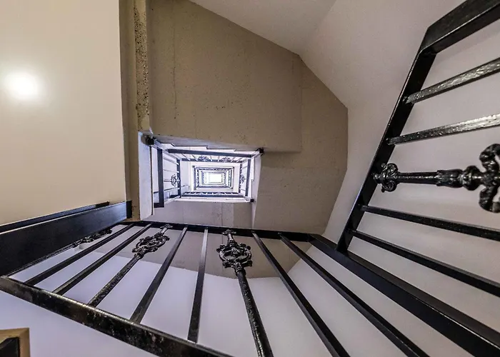 Charming And Comfortable With Inviting Atmosphere Apartamento